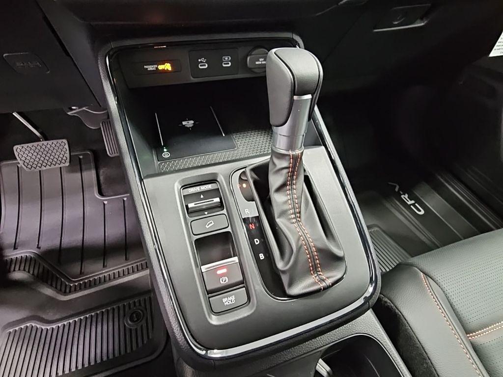 new 2026 Honda CR-V Hybrid car, priced at $39,880