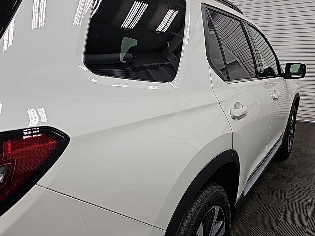 new 2025 Honda Pilot car, priced at $55,760