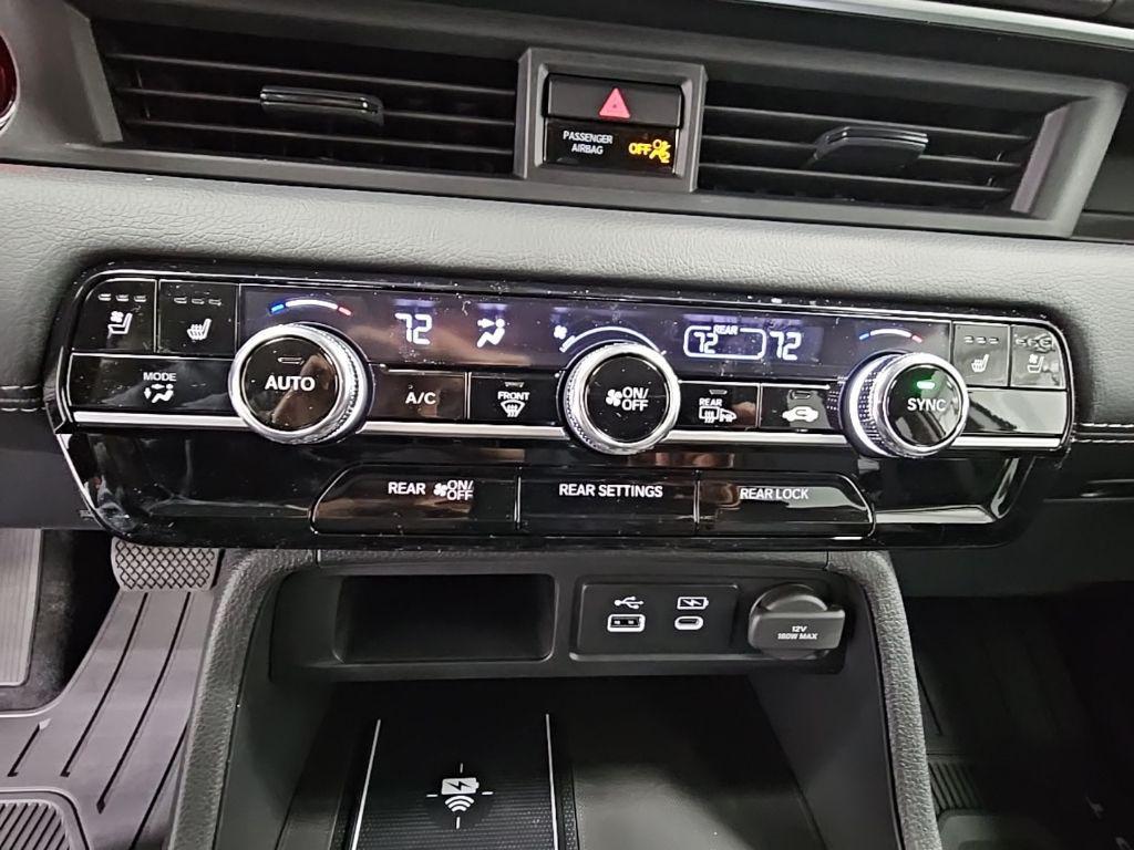 new 2025 Honda Pilot car, priced at $55,760