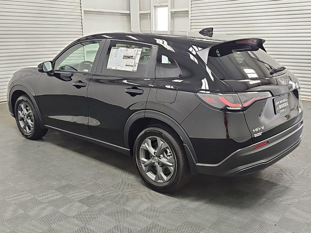 new 2027 Honda HR-V car, priced at $28,050