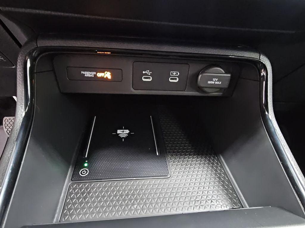 new 2026 Honda CR-V Hybrid car, priced at $39,900