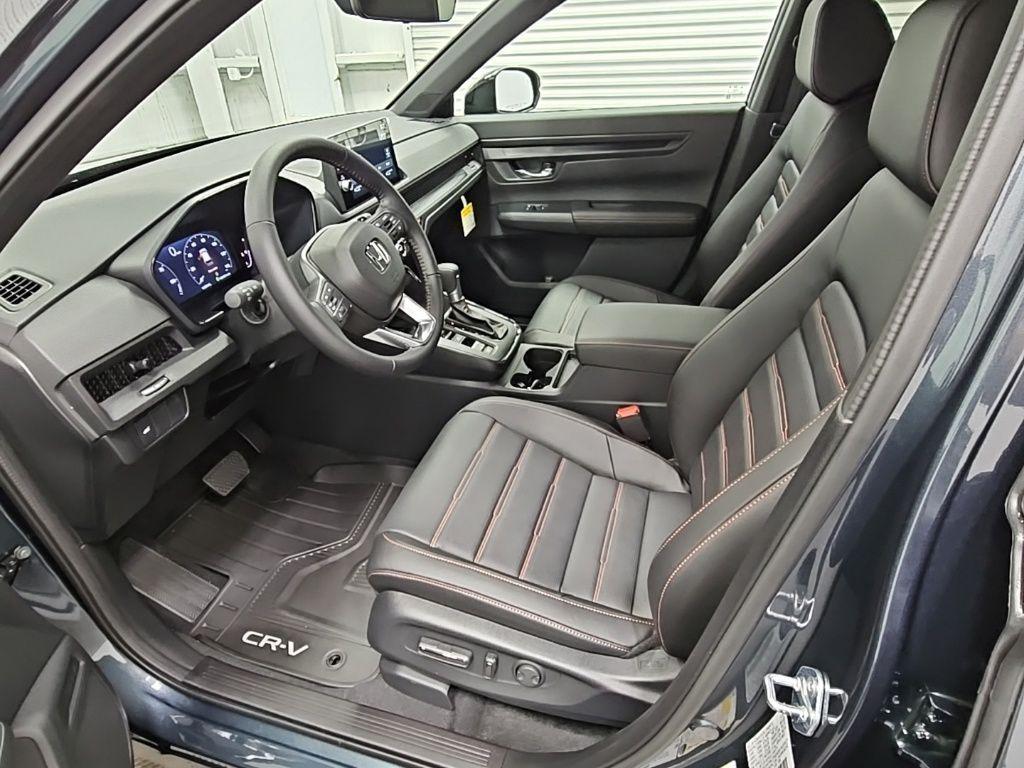 new 2026 Honda CR-V Hybrid car, priced at $39,425
