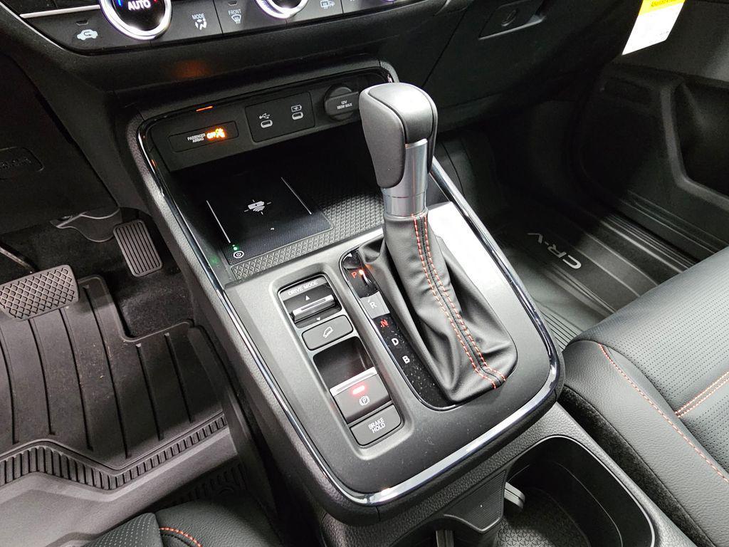 new 2026 Honda CR-V Hybrid car, priced at $39,425