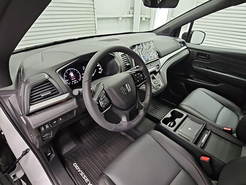 new 2026 Honda Odyssey car, priced at $45,095