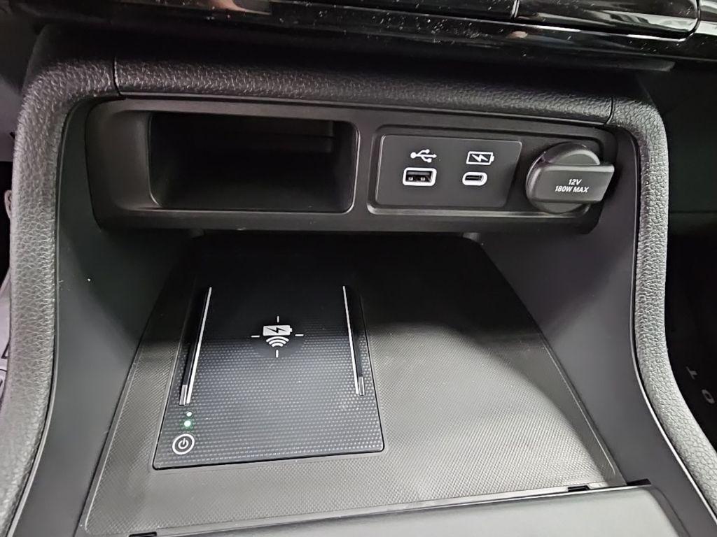 new 2025 Honda Pilot car, priced at $44,245