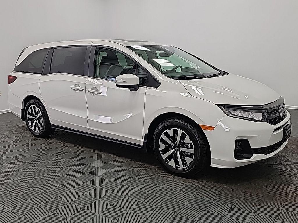 new 2026 Honda Odyssey car, priced at $43,995