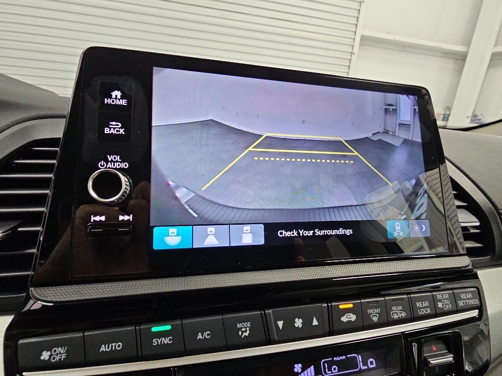 new 2026 Honda Odyssey car, priced at $44,290