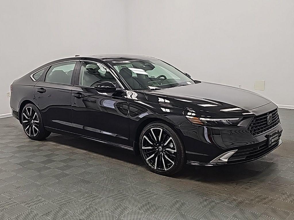 new 2026 Honda Accord Hybrid car, priced at $40,690