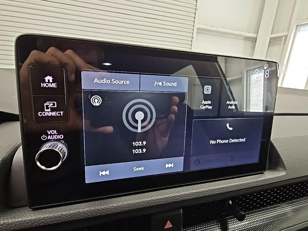 new 2026 Honda CR-V Hybrid car, priced at $39,425