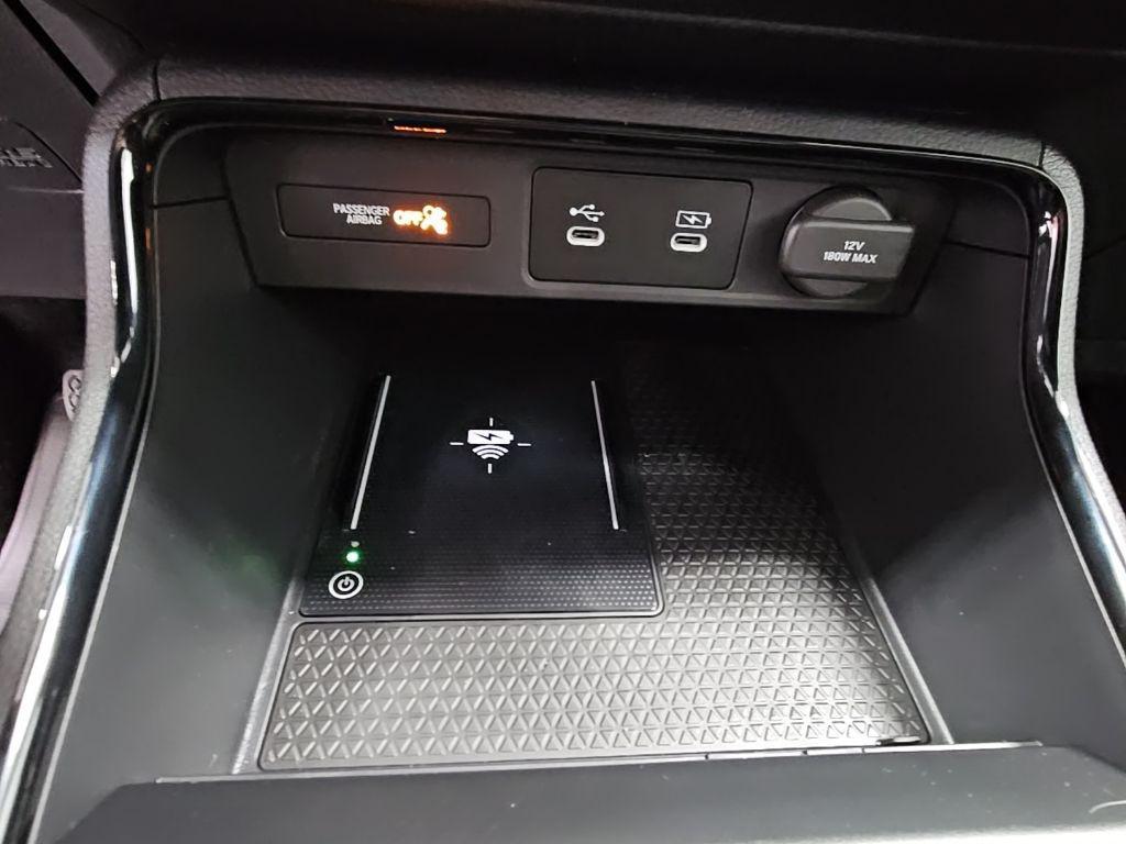 new 2026 Honda CR-V Hybrid car, priced at $39,425