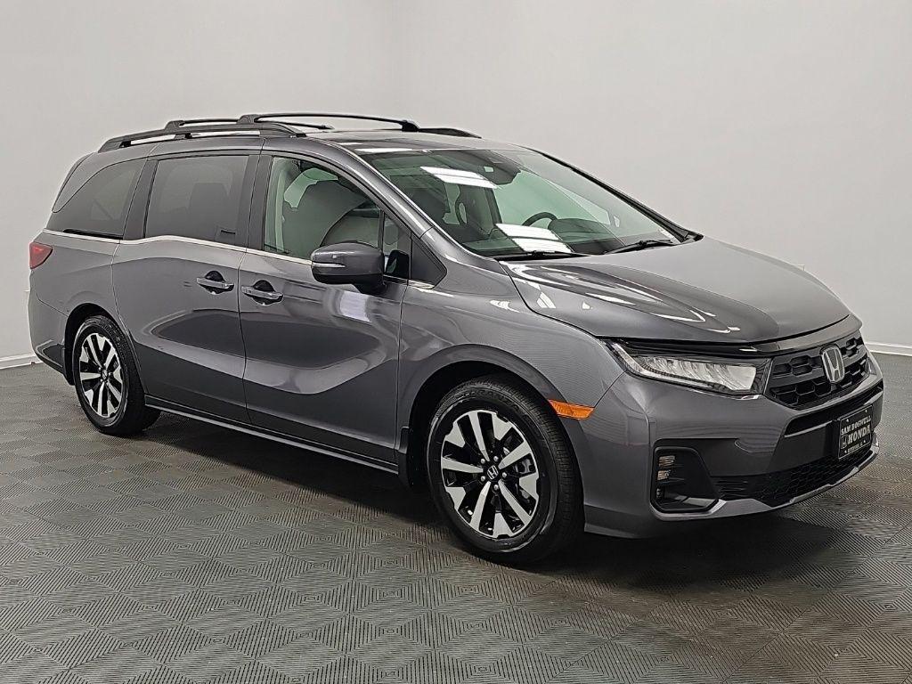 new 2026 Honda Odyssey car, priced at $45,685