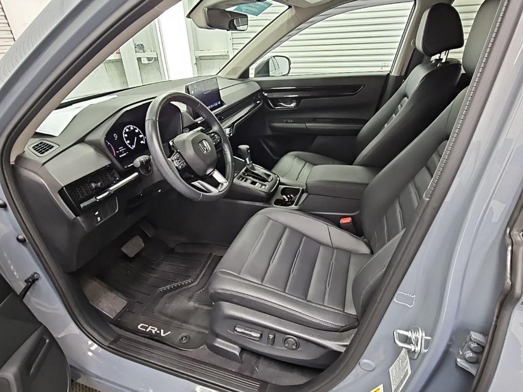 used 2023 Honda CR-V car, priced at $30,000