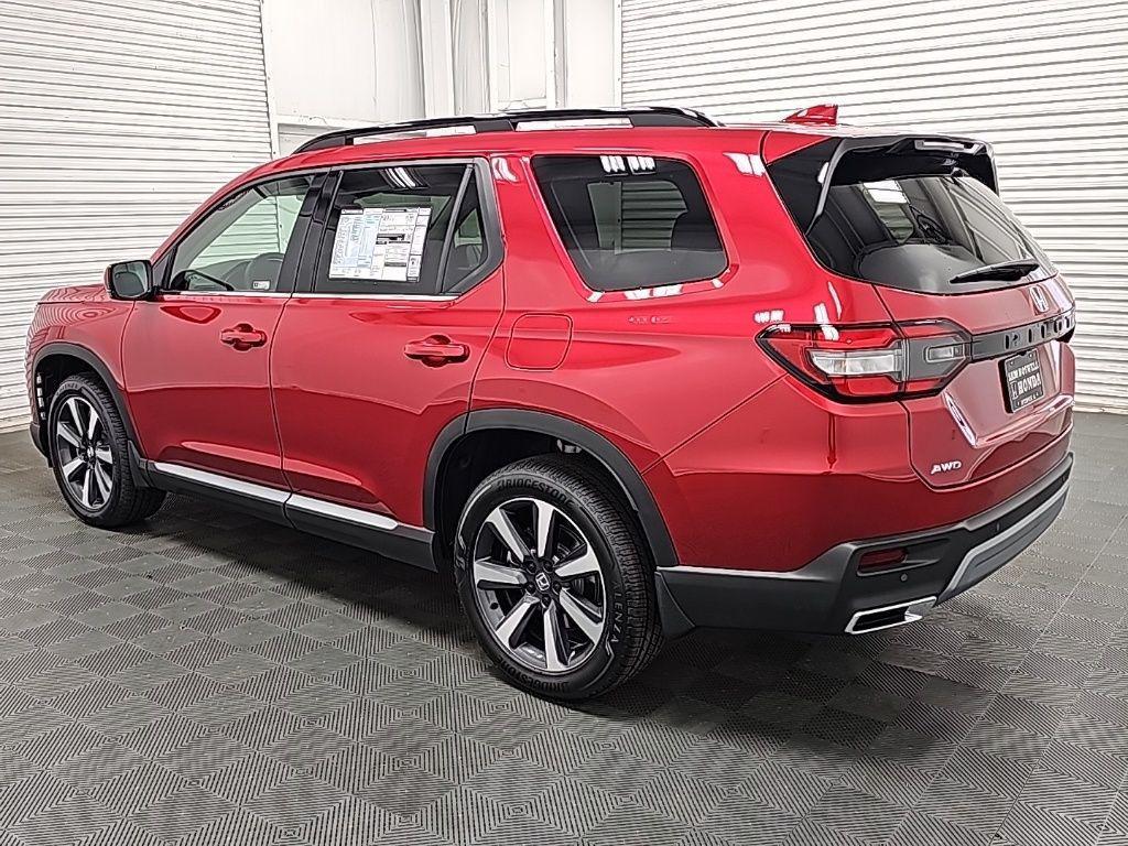 new 2025 Honda Pilot car, priced at $50,800