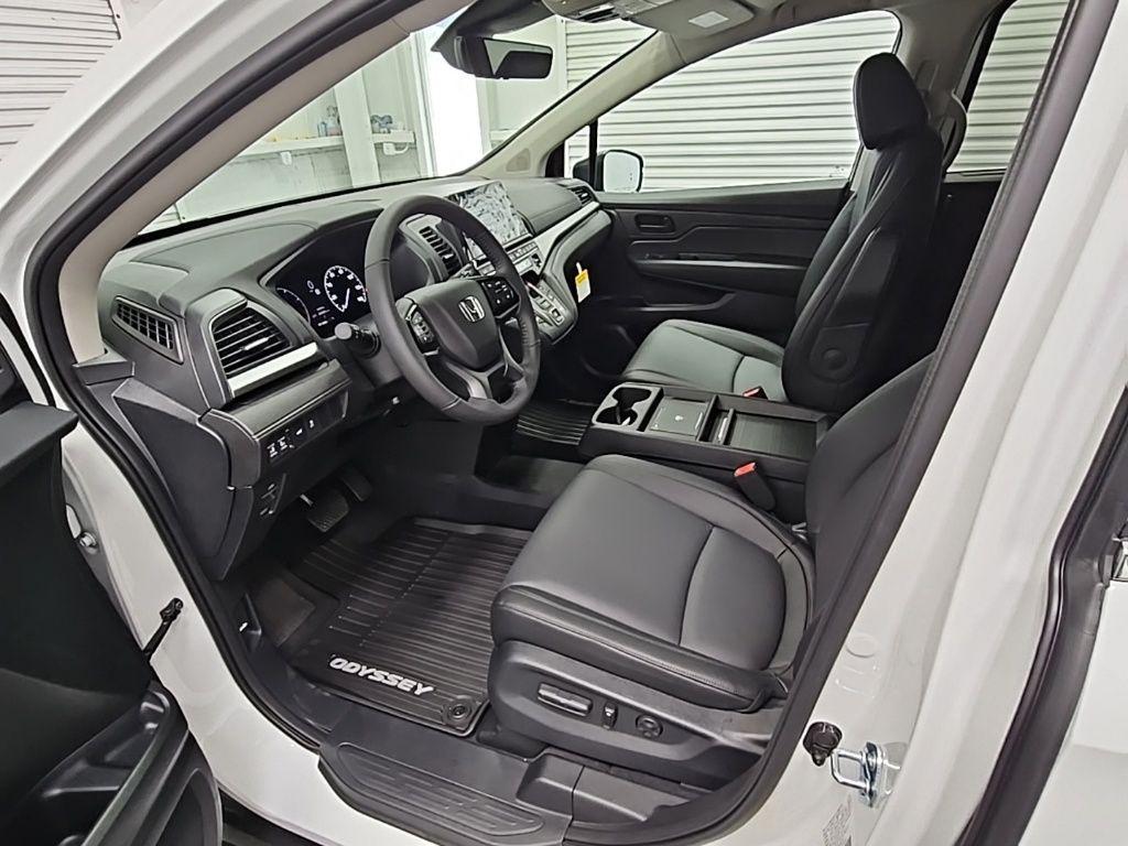new 2026 Honda Odyssey car, priced at $46,140