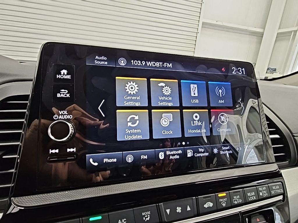 new 2026 Honda Odyssey car, priced at $46,140