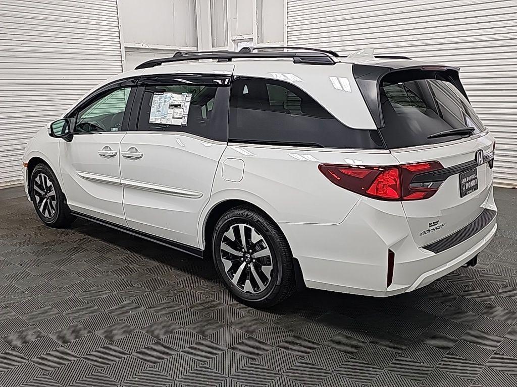 new 2026 Honda Odyssey car, priced at $46,140