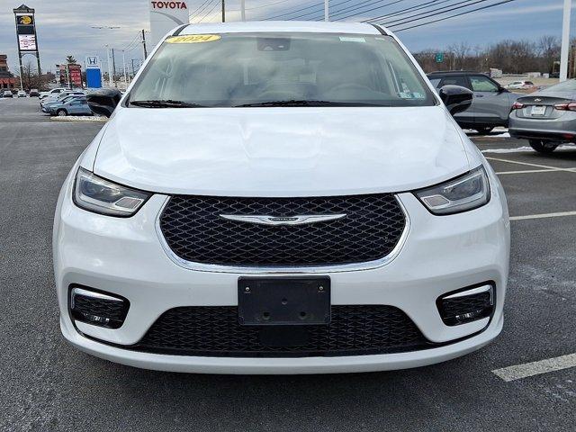 used 2024 Chrysler Pacifica car, priced at $27,241