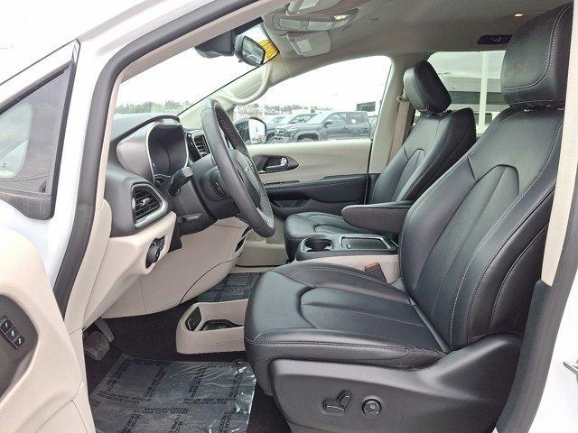 used 2024 Chrysler Pacifica car, priced at $27,241