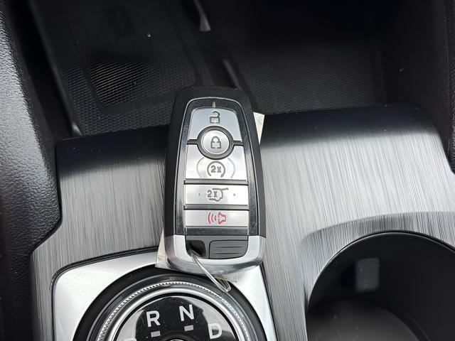 used 2022 Ford Escape car, priced at $25,995
