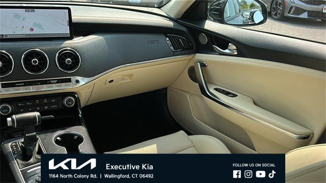 2023 Ascot Green Kia Stinger