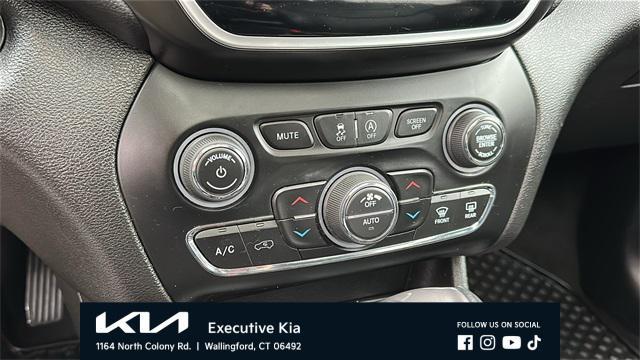 used 2019 Jeep Cherokee car, priced at $14,571