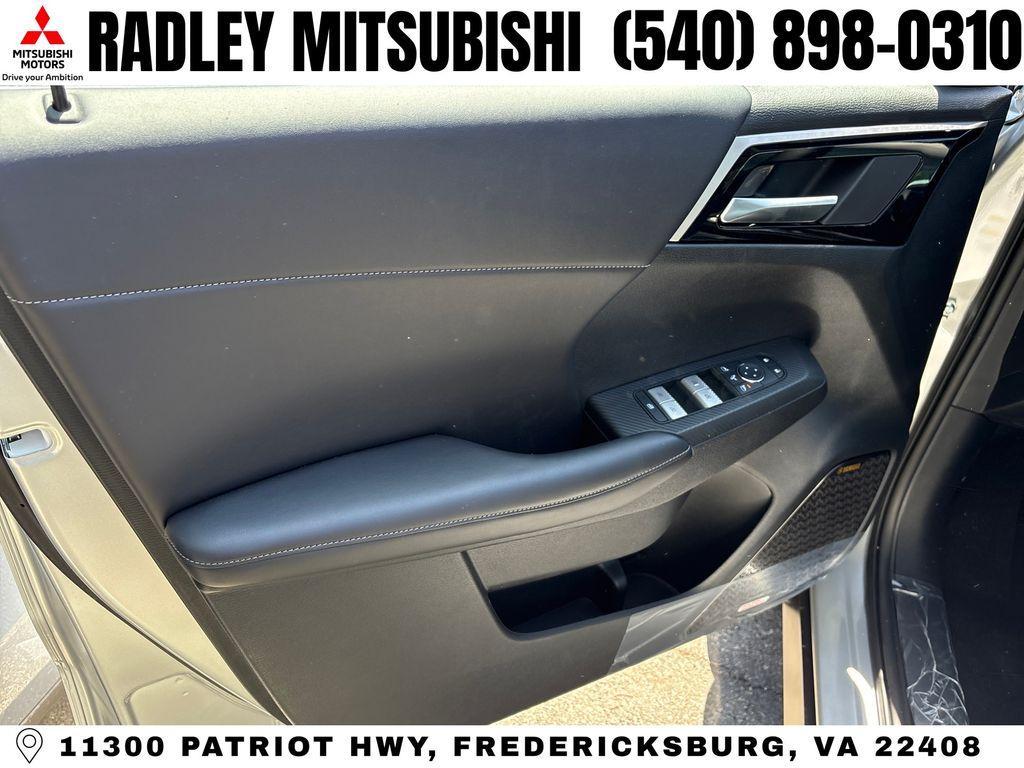 new 2026 Mitsubishi Outlander car, priced at $38,082