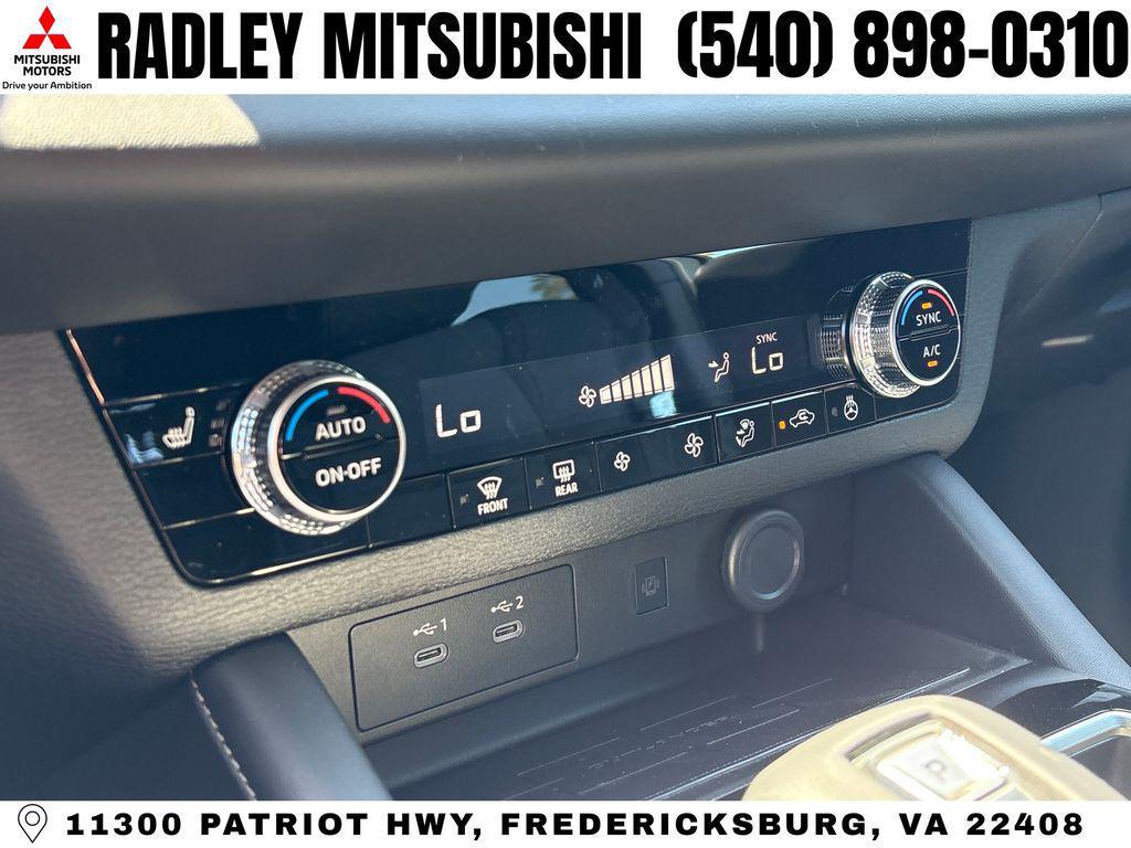 new 2026 Mitsubishi Outlander car, priced at $32,042