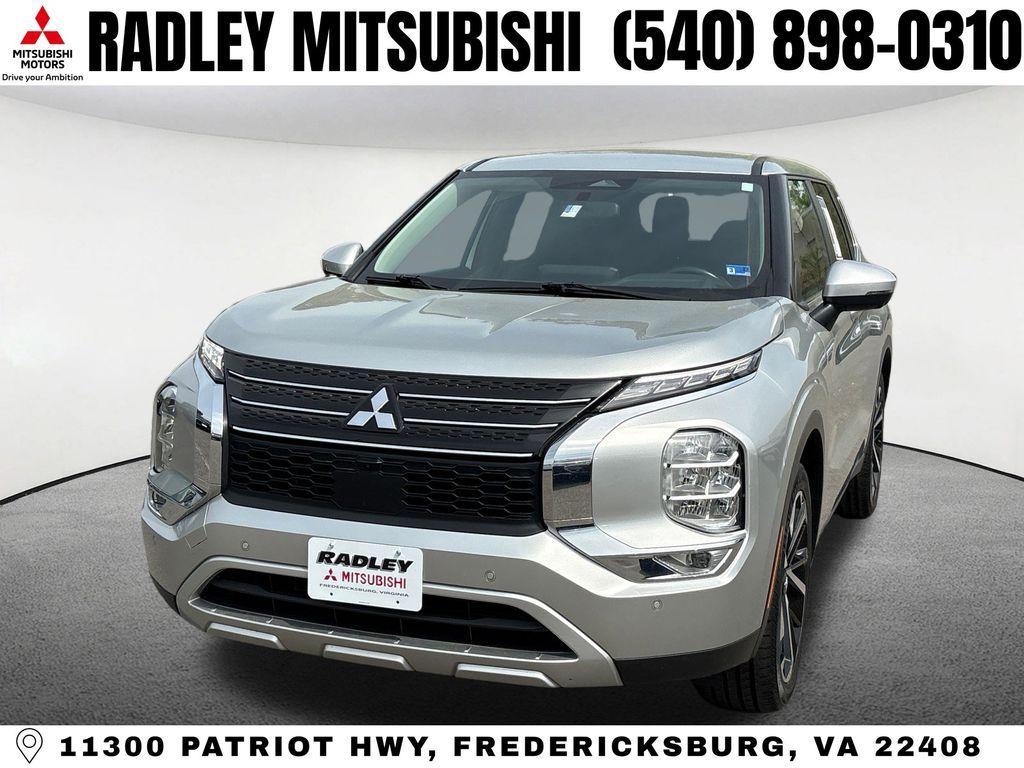 used 2024 Mitsubishi Outlander car, priced at $26,784