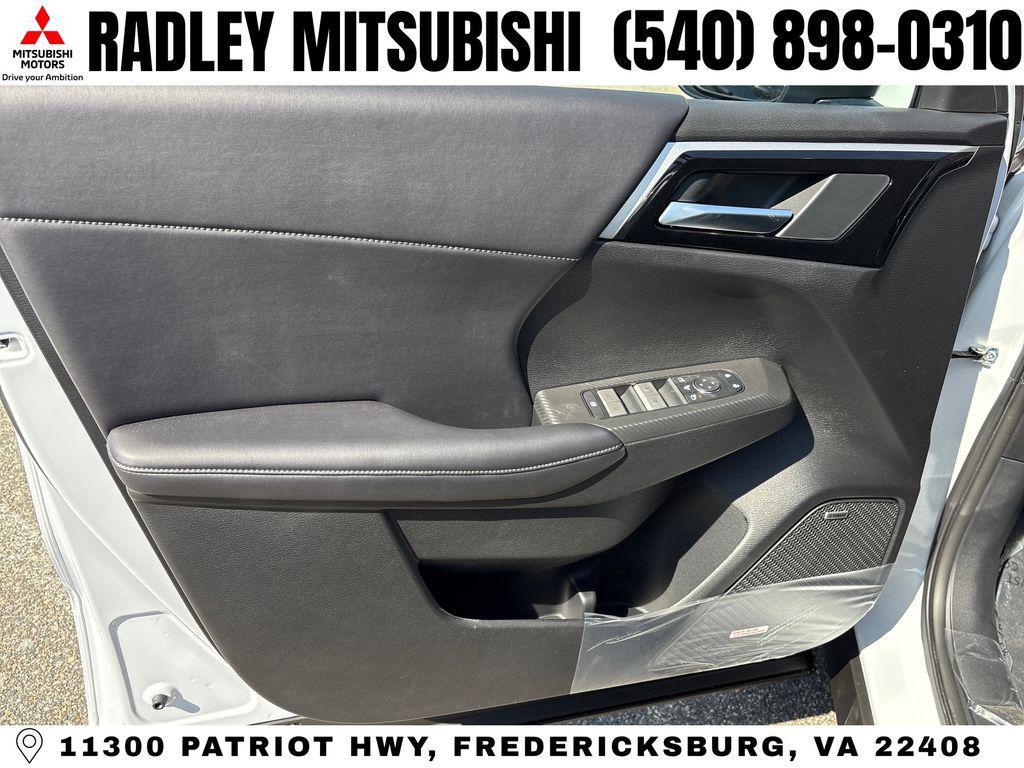 new 2026 Mitsubishi Outlander car, priced at $37,542