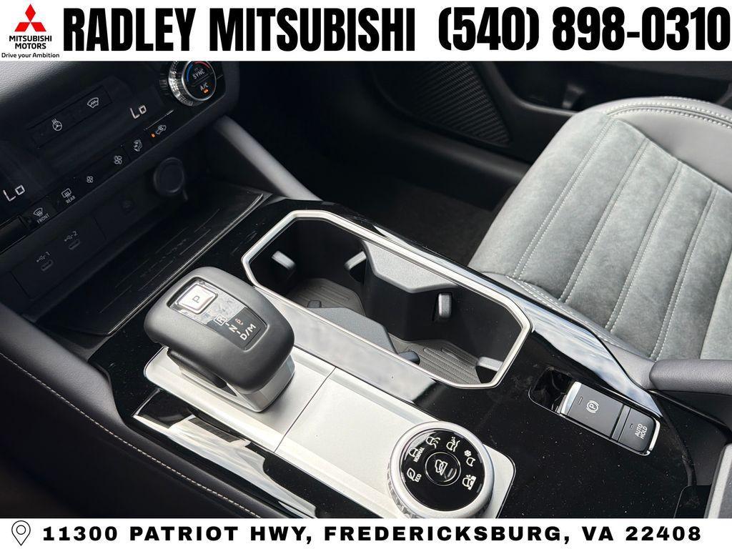 new 2026 Mitsubishi Outlander car, priced at $35,287