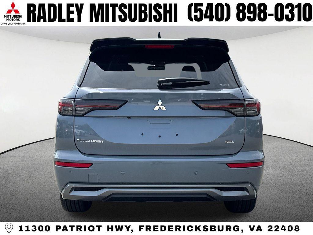 new 2026 Mitsubishi Outlander car, priced at $42,023