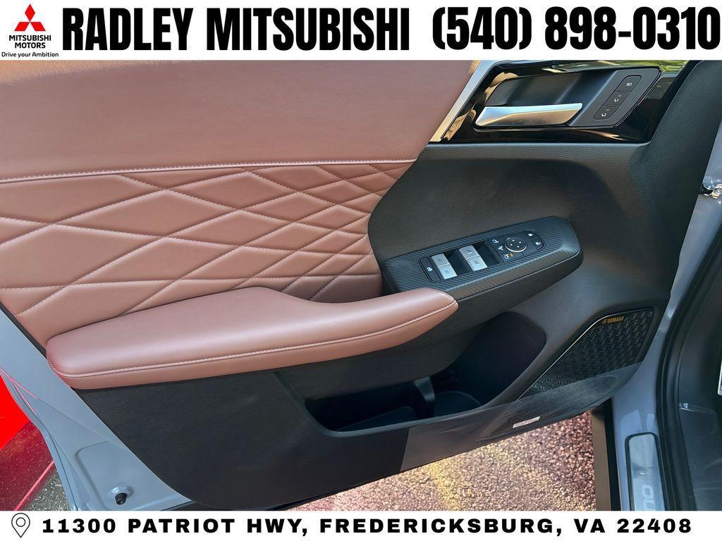 new 2026 Mitsubishi Outlander car, priced at $42,023
