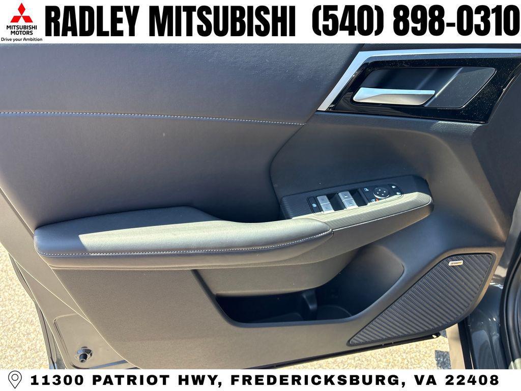 new 2026 Mitsubishi Outlander car, priced at $33,716