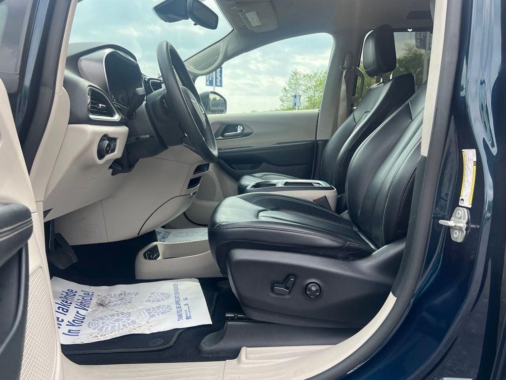 used 2023 Chrysler Pacifica car, priced at $24,247