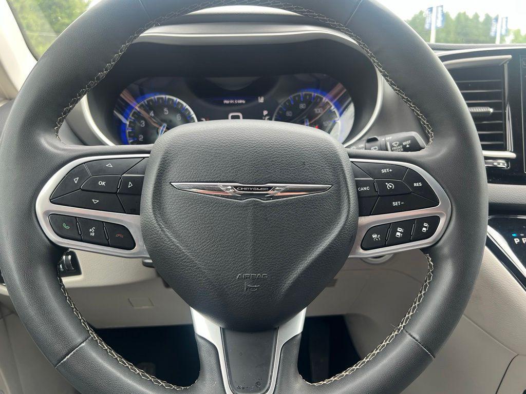 used 2023 Chrysler Pacifica car, priced at $24,247
