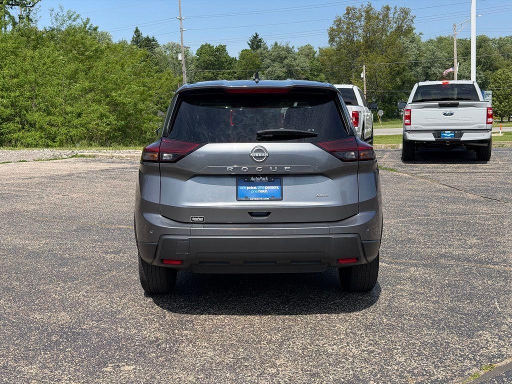 used 2024 Nissan Rogue car, priced at $20,247