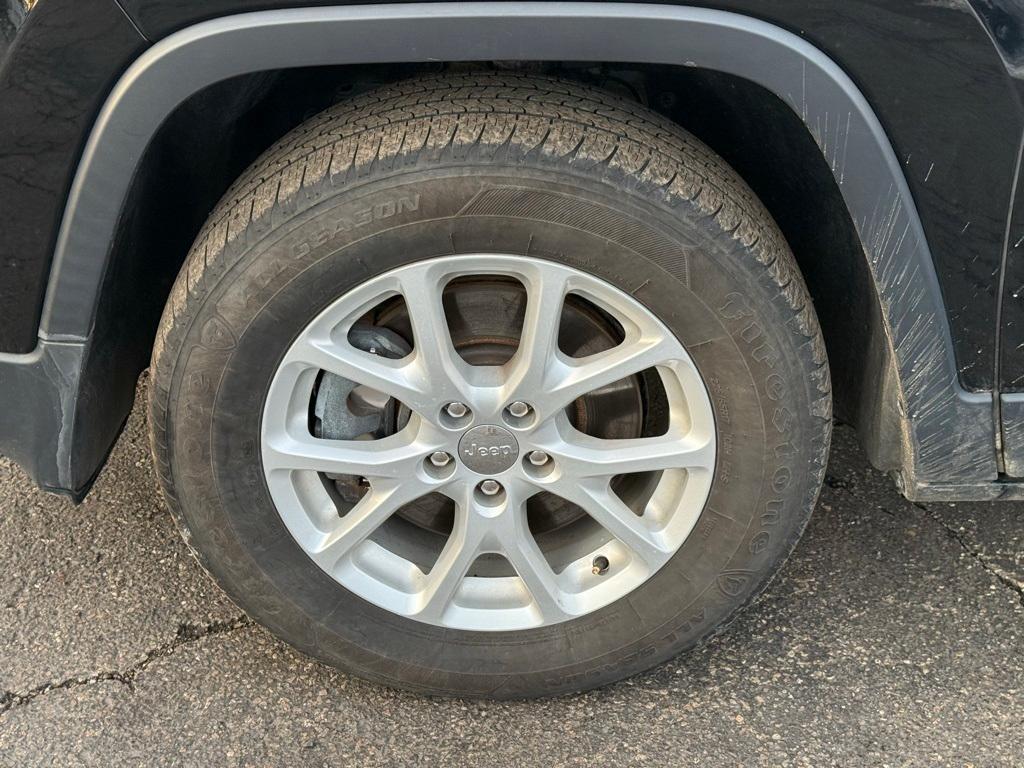 used 2018 Jeep Cherokee car, priced at $14,586