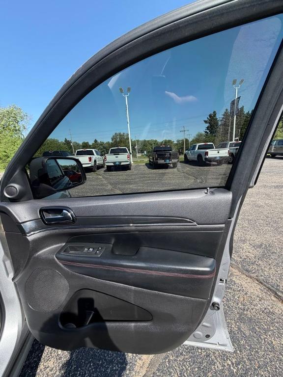 used 2019 Jeep Grand Cherokee car, priced at $18,237