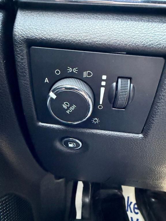 used 2019 Jeep Grand Cherokee car, priced at $18,237