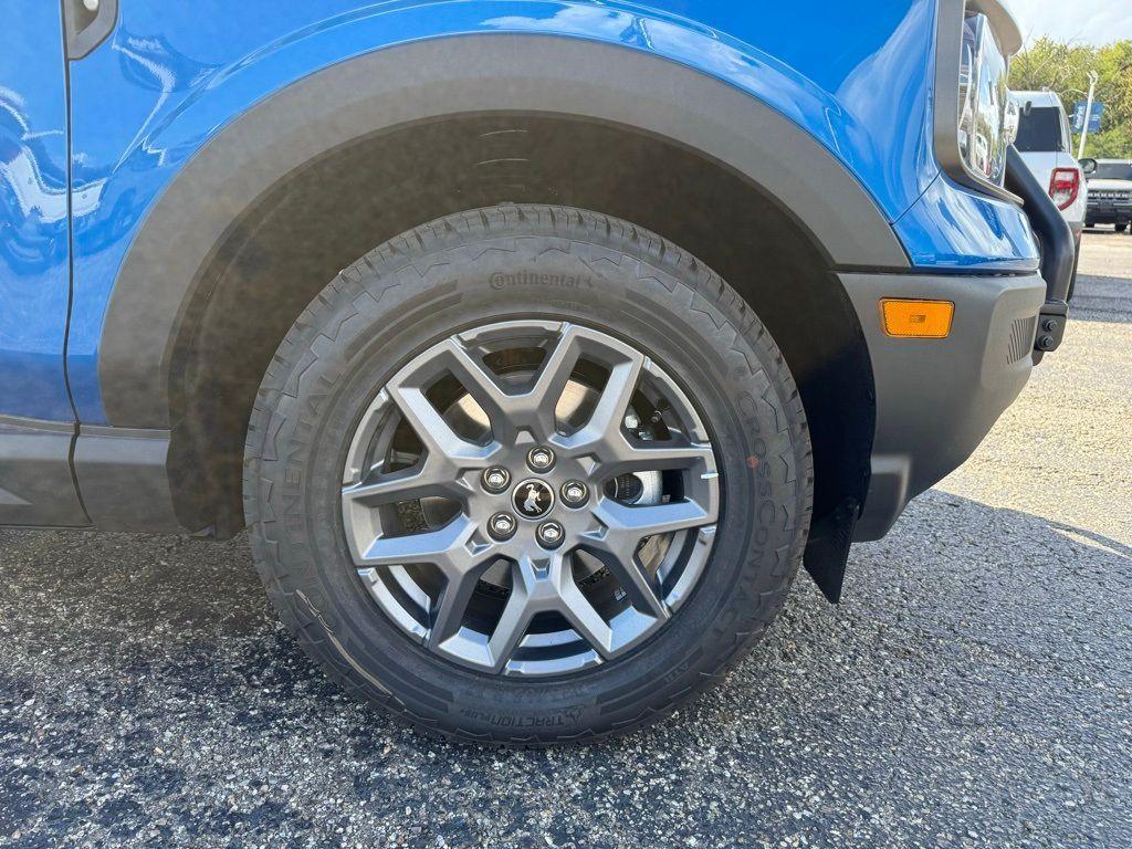new 2025 Ford Bronco Sport car, priced at $37,985