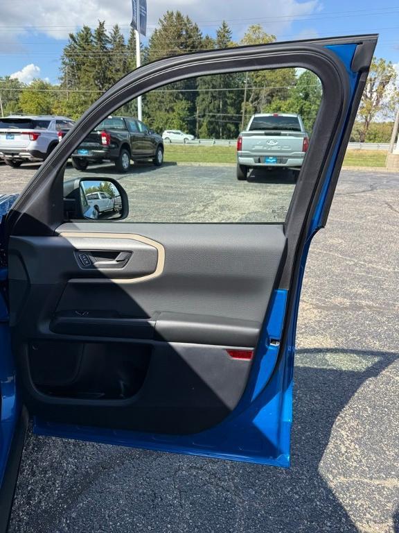 new 2025 Ford Bronco Sport car, priced at $37,985