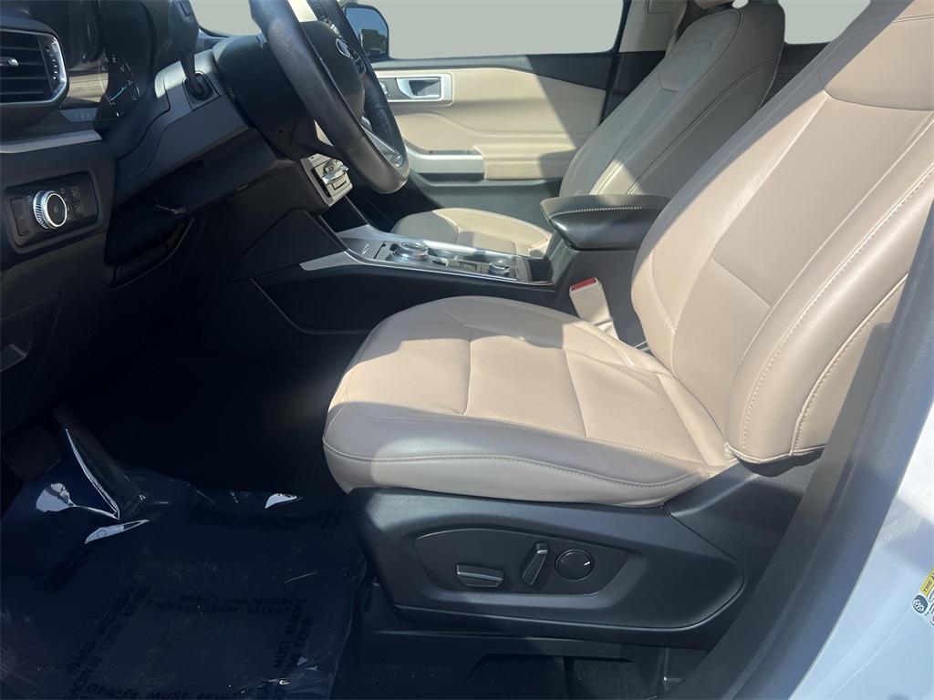 used 2023 Ford Explorer car, priced at $25,767