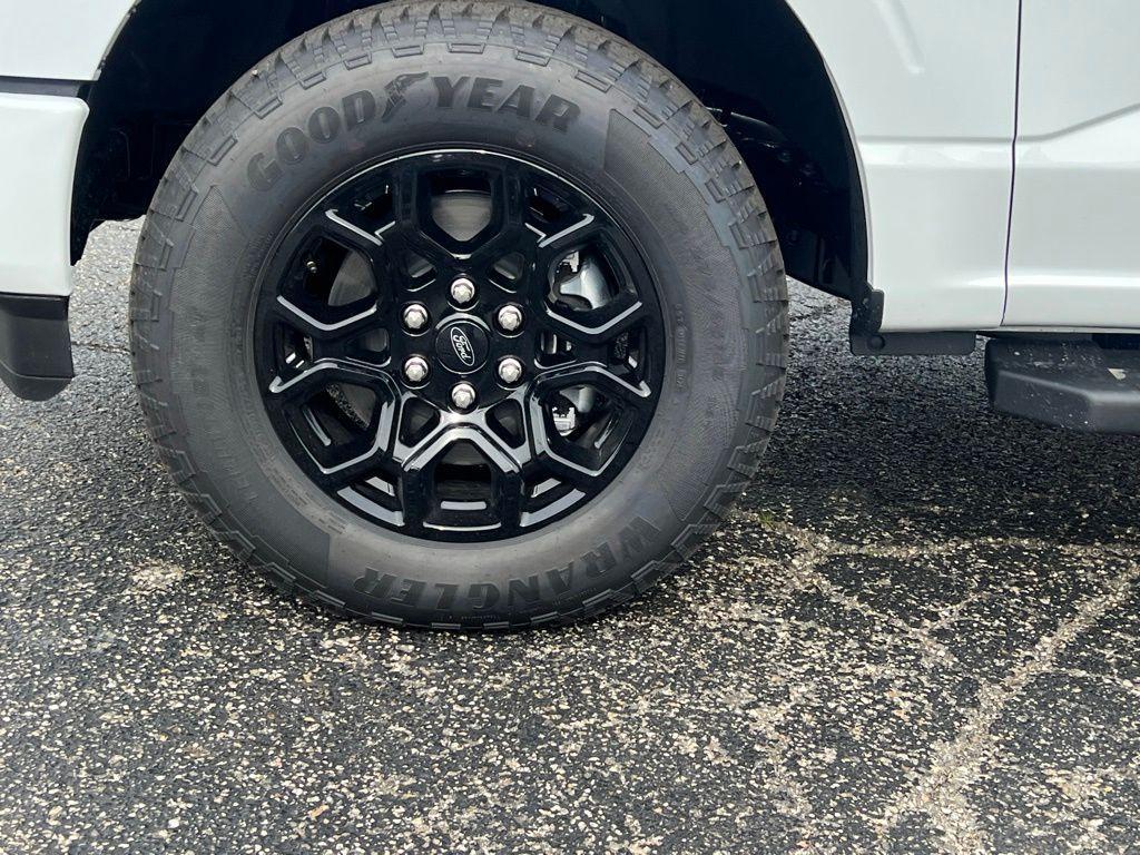 new 2026 Ford F-150 car, priced at $59,215