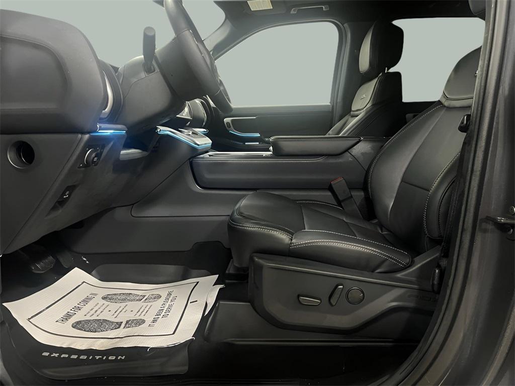 new 2026 Ford Expedition car, priced at $82,015