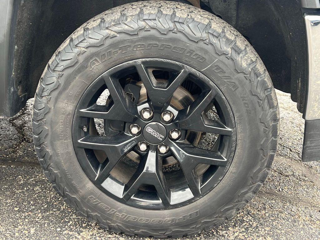 used 2017 GMC Sierra 1500 car, priced at $23,614