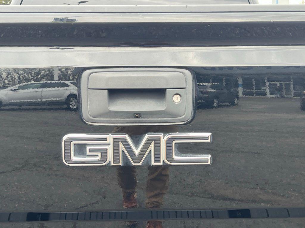 used 2017 GMC Sierra 1500 car, priced at $23,614