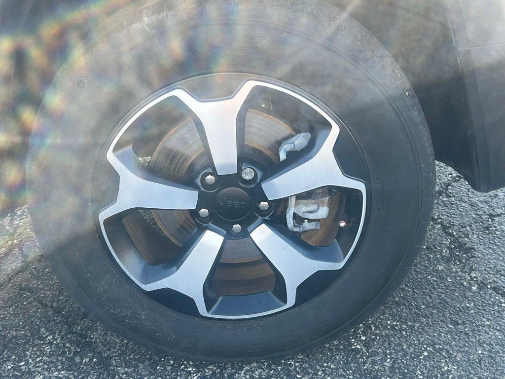 used 2020 Jeep Renegade car, priced at $17,487