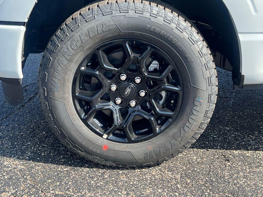 new 2026 Ford F-150 car, priced at $51,260