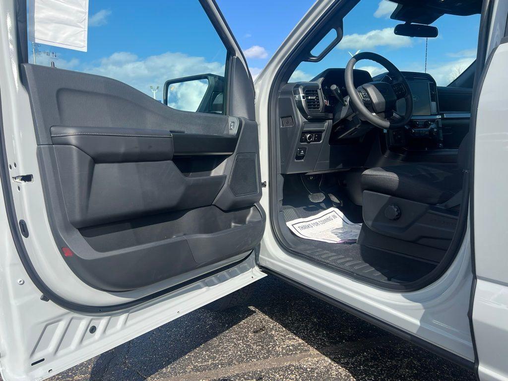 new 2026 Ford F-150 car, priced at $51,260