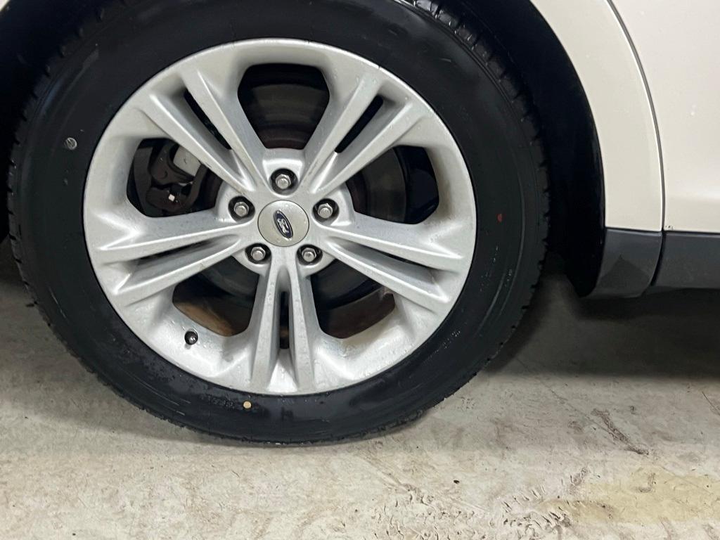 used 2015 Ford Taurus car, priced at $11,986